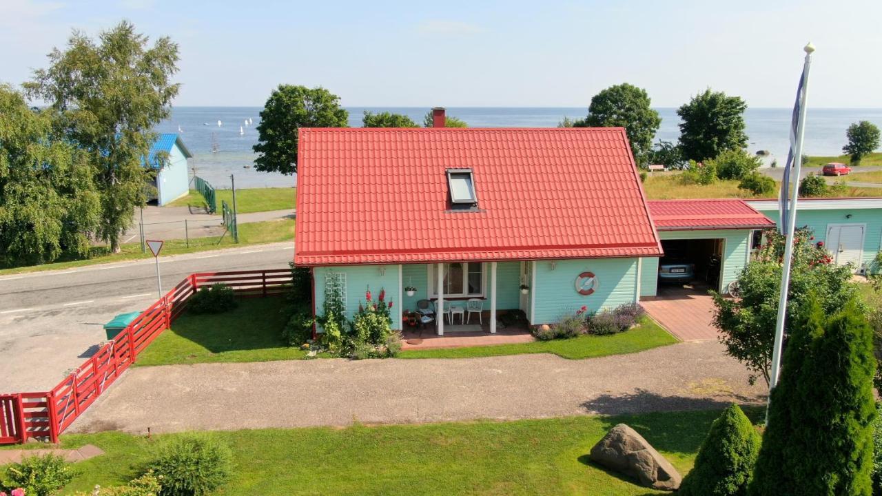 Mere Kodumajutus Kardla Bagian luar foto